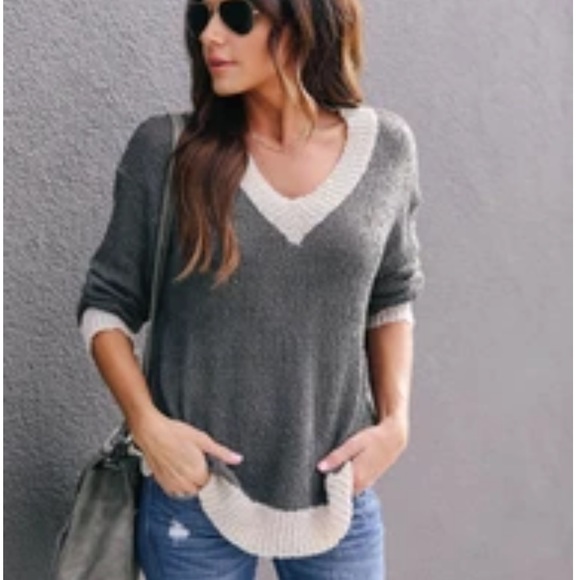 Vici Sweaters - 🌺HP🌺 Courtney V Neck Sweater